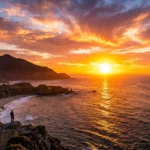 beautiful similes for glowing sun